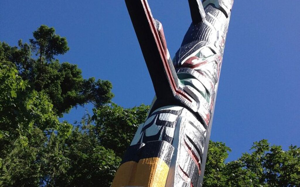 The world's 4th tallest totem pole in Beacon Hill Park, Victoria, BC.